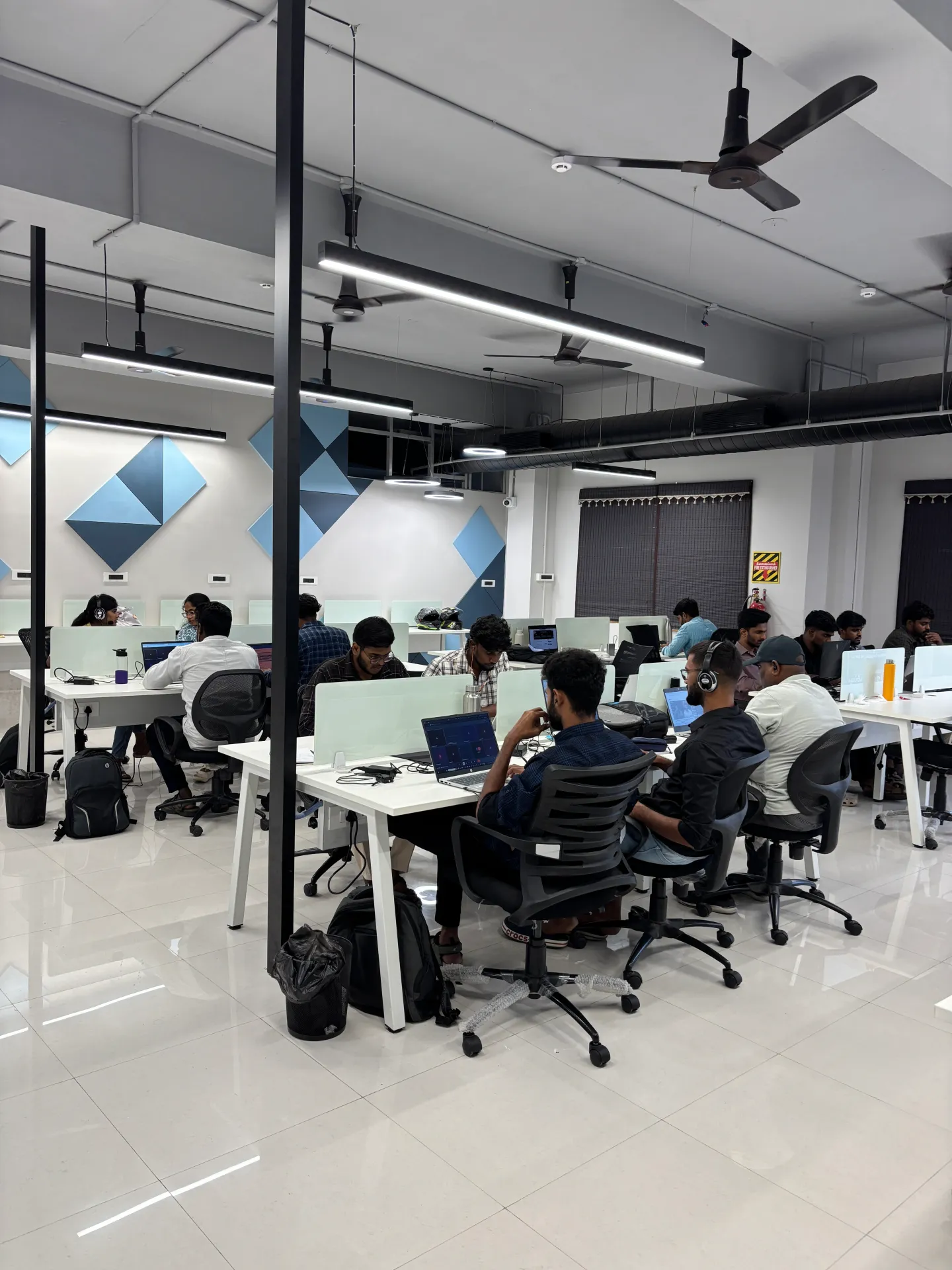 Who We Are - La Confianza Commerce & CX Engineering